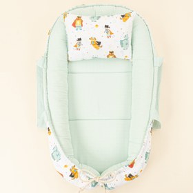 Resim Babynest ve Yastık - Çift Taraflı - Su Yeşili Muslin - Süper Kahramanlar 