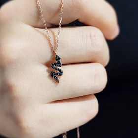 Resim Yılan Tasarım Siyah Taşlı Rose Kadın 925 Ayar Gümüş Kolye 
