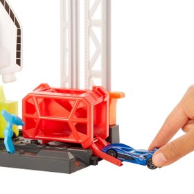 Resim Hot Wheels Tekerlekli Yarış Dünyası Oyun Seti - Roket Temalı FNB15-GTT75 
