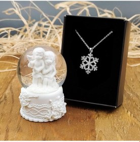 Resim Beyaz Mini Melek Kar Küresi & Kar Tanesi Kolye Hediye Seti 
