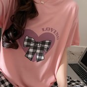 Resim Kadınların Siyah ve Beyaz Kurdele Kalp Baskılı Pijama Takımı - Kısa Kollu, Şort ve Rahat Pantolonlu, Yazlık Rahat Giyim, Romantik ve Şık Gece Kıyafeti 
