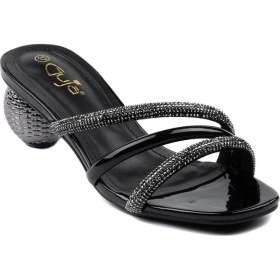 Resim Guja Kadın Topuklu Abiye Taşlı Terlik Yaz Sezonu İçin Şık ve Konforlu Tasarım 