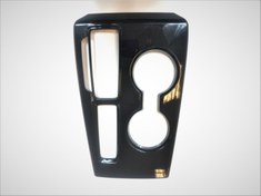 Resim Honda Civic FE1 2022 Uyumlu Vites Konsol Kaplama - Piano Black 