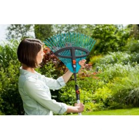 Resim Gardena 3099-20 Combisystem Plastik Ayarlanabilir Tırmık 