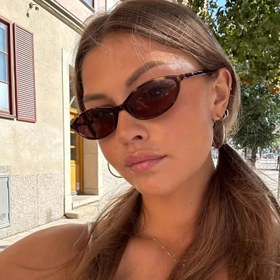 Resim Kadınlar için Vintage Kedi Gözü Oval Moda Gözlükleri - Hafif Plastik Çerçeve ile Metal Menteşeli, Polikarbonik Lensler, Rahat veya Şık Kıyafetler için Mükemmel, Moda Gözlükleri | Kedi Gözü Moda Gözlükleri | Dayanıklı Gözlükler 