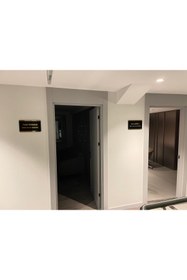 Resim Pleksiglas Ürünleri Ofis Oda Kapı İsimliği 