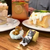 Resim Tom ve Jerry Koleksiyon Figürü - Karışık Renklerde Sevimli Karikatür Masa Oyuncak, Dayanıklı PVC Malzeme, Çiftler, Doğum Günleri ve Araba Dekorasyonu için Mükemmel, Klasik Karikatür Karakterleri Hayranları için İdeal, Araba Dekorasyonu | Eğlenceli Tasarım | Detaylı El Sanatları, Tom ve Jerry Dekorasyonu 