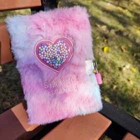 Resim 1 adet Tüylü Kalp Boncuklu Kilitleme Klibi Günlük, Peluş Gizlilik Günlüğü, Mini Seyahat Logu, Vintage Yumuşak Tonlu Kırtasiye, Kış Temalı Defter, Ofis Pratik Toplantı Kaydı, Tarih Yok Planlayıcı, Çiftler için Mükemmel Sevgililer Günü Hediyesi, Benzersiz Gradyan Renkler, Kağıt Malzeme, Düğün, Ev Hediyesi, Yıldönümü, Bekar Partisi, Yeni Yıl, Anneler Günü, Cinco De Mayo için İdeal - Elektrik Kullanmadan Kullanın 