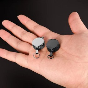 Resim 2 adet Mini Çekilebilir Anahtarlık Metal Badje Rulosu ile - Taşınabilir Kimlik Tutucu, Hırsızlık Önleyici Anahtarlık, Dayanıklı Yüksek Yansıtıcı Polimer, Siyah ve Beyaz, Hırsızlık Önleyici Anahtarlık | Şık Anahtarlık | Dayanıklı Anahtarlık 