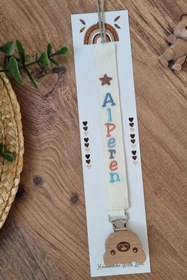Resim BABYHANDLOVE İsimli Kumaş Ahşap Klipsli Rengarenk Bebek Emzik Askısı 