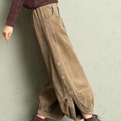 Resim Kadın Düğme Detaylı Kadife Pantolon - Bol Kesim, Uzun Boy, Düz Renk, Sonbahar/Kış Koleksiyonu, Günlük Giyim, Casual Giyim, Casual Stil 