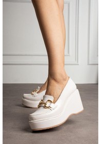 Resim Zenne Shoes Dolgu Topuklu Tokalı Kadın Ayakkabı Beyaz Rugan 