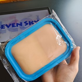 Resim Yüksek ve Düşük Dirençli Alanlara Sahip Silikon Enjeksiyon Pratik Matı - Gerçekçi Açık Bej Dokulu Kas Altı ve Deri Altı Eğitim için - Sağlık Profesyonelleri İçin Taşınabilir Tıp Simülasyon Eğitimi Aracı 