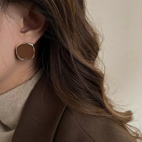 Resim Kadınlar için Vintage Esintili Geometrik Kare Çivi Küpeler - Çok Yönlü & Şık, Günlük Kıyafetler veya Partiler için Mükemmel 