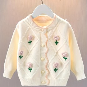Resim Bebek Örgü Hırka Kazak - Pembe Çiçek Yaka ve Düğmeli Ön Kısmı Beyaz Kışlık Ceket, Yumuşak ve Sıcak Uzun Kollu Mont, Elde Yıkanabilir (Kurutma Makinesi Yok) - Kıyafet 