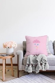 Resim RealHomes Çift Taraflı Pembe Zeminde Pembe Bulutlu Baby Shower Çocuk Odası Raşel Örme Yastık Kırlent Kılıfı, Sonil-K4370p-43x43cm 