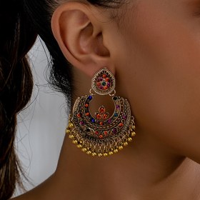 Resim Renkli Antik Bakır, Festivaller, Doğum Günleri, Tarihler, Balerler, Banketler, Düğünler, Partiler, Tatiller ve Alışverişler için Mükemmel Olarak Tasarlanmış Bir Çift Zarif Vintage Tarzı Yuvarlak Püskül Küpe. 