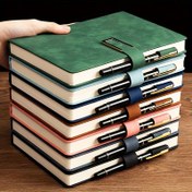 Resim 202 Sayfa A5 Vintage Suni Deri Şeklinde Defter - Mıknatıslı Kapatma, Elastik Ciltli Kitap Ayraç ve Kalem Halkası, İşaretlenmiş Tarihler, Çok Renkli Sırtağaç İnceleme Toplantıları Üniversite Profesyonel Not Almak için Sağlam A5 Günlük ile Zarif Retro Dizayn ile Altın Tonlu Donanım, Manyetik Bağlama & Kalem Tutucu 