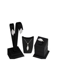 Resim 925 Ayar Gümüş Ortası Sıra Taşlı Yaprak Set 