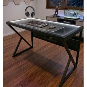 Resim Michael Brean Luxury Edition Cam Yüzey Ledli Oyuncu Masası 