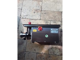 Resim Çağdaş 12 No Kıyma Makinesi İleri geri çevirme özellikli, çift devirli (1 adet yedek bıçak, 1 adet yedek süzgeç ve 1 adet bıçak ve sucuk yapma aparatı hediye, tokmak dahildir. ) 