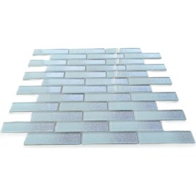 Resim MozaiKristaL Mutfak Tezgah Arası Kristal Cam Mozaik. Cam Ölçüsü: 23X98X4 Mm. File Ölçüsü: 30X30 Cm. Renk: Beyaz-Siyah Gümüş Efekt. ( 1 Koli = 11 File Karo = 1 m2 fiyatıdır ) 