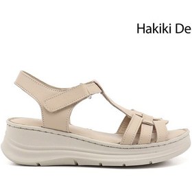 Resim Gönderi(R) Gönderi R Kadın Bej Cırt Bantlı Dolgu Topuk Hakiki Deri Sandalet Dyza65145874 