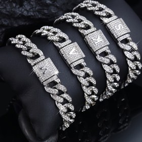 Resim 1 Adet Hip Hop Tarzı Iced-Out Küba Zincir Bileklik İngilizce Harf Süslemeli (S, V, X, Y, M) - Çok Katmanlı Kaplama Uniseks Takı Erkek & Kadınlar İçin, Sevgililer Günü, Anneler Günü, Babalar Günü Hediye Fikri, Şık Aksesuar, Parlak Taş Detayları 