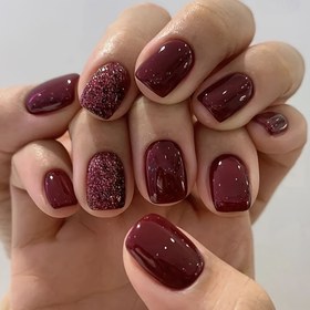 Resim 24 adet Parlak Kısa Kare Sahte Tırnak - Bling Glitter Tasarımlı Parlak Kırmızı Basın Tırnakları - Kadınlar Kızlar için Parlayan Sahte Tırnaklar Noel Yeni Yıl Tırnak Dekoru 