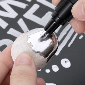 Resim 2 adet Yansıtıcı Ayna İşaretçi Kalemleri - Krom Altın Gümüş, Taş, Metal, Plastik, Kağıt ve Model Süslemesi için DIY Sanat ve El Sanatları Sıvı İşaretçileri, Ayna Kaplama Kalemleri|Şık İşaretçiler|Dayanıklı İşaretçiler 