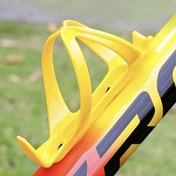 Resim 1 Adet Matkap Gerektirmeyen Bisiklet Su Şişesi Tutucu, Alet İhtiyacı Yok, Çoğu Şişeye Uygun Dayanıklı Plastik, Çizilmeye Karşı Dirençli ve Güvenli Hidrasyon için Ergonomik Tasarım - Karışık Renkler, Bisiklet Aksesuarları | Şık Gidon Montajı | Uzun Ömürlü Malzeme 