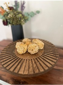 Resim Doğal Ahşap Sunumluk Standı , Ahşap Kek Standı , Ayaklı Doğal Ahşap Sunumluk Siyah Ceviz 