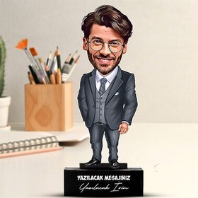 Resim Takım Elbiseli Erkek Karikatürlü Biblo 