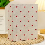 Resim Tekli 100 Sayfa 6-Bölmeli Ekleme Tarzı Anma Fotoğraf Albümü - Kırmızı Kalp Desenli Bej Plastik Scrapbook, Seyahat için Dayanıklı ve Hafif, Ev Dekoru, Hatıra Hediyesi, Dekoratif Kapak, Oyunbaz Tasarım, Görünür Depolama Bölmeleri, Pürüzsüz Dokusu 