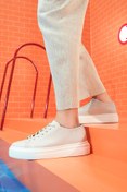 Resim Erkek Beyaz Kalın Tabanlı Bağcıklı Deri Sneaker Derimod