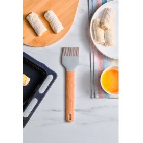 Resim Özbience Refika Ahşap Saplı Silikon Fırça 24,6 Cm, Dayanıklı ve Kullanışlı Mutfak Aracı 