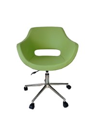 Resim Çalışma Koltuğu Döküm Süngerli Yeşil Renk Suni Deri Konik Ayaklı 