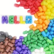 Resim El sanatları, modelleme ve sanatsal projeler için 500 parçalık Magic Foam Mısır içeren bir kiti, DIY dekorasyonlar için ideal. 