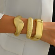 Resim Kadınlar için 3'lü Şık Altın Renkli Geometrik Dalga Bilezik Seti - Şık, Dayanıklı Reçine, Günlük Giyim veya Partiler için Mükemmel, Parti Aksesuarları|Şık Bilezik Tasarımı|Dayanıklı Bilezikler 