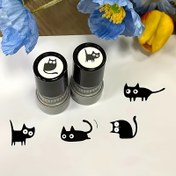 Resim 4 adet Sevimli Kedi Damgaları - Beyaz Kulaklar ve Gri Çoraplar ile Siyah Karikatür Kedi Tasarımı, El Sanatları, Günlükler ve Kendin Yap Projeleri için Dayanıklı Plastik, Kedi Hediyeleri, Günlük Süslemesi, Oynak Tasarım, Renkli Detaylar 