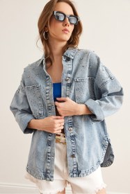 Resim Olalook Kadın Mavi Boncuk ve Taş Detaylı Oversize Denim Ceket CKT-19000433 