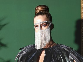 Resim Taşlı Saçaklı Maske 
