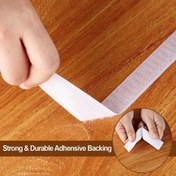 Resim İki rulo yapışkan bant, sivrisinek geçirmez kapı perdeleri için kendinden yapışkanlı file pencere kancası ve bant, evler ve ofislerde ekran ve perdeleri sabitlemek için uygun. 