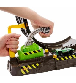 Resim Hot Wheels Monster Trucks Çemberde Yarış Seti HBH70 