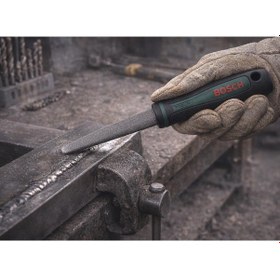 Resim Bosch 8" Üçgen Metal Eğe 200 Mm Orta Diş Ergonomik Saplı 1600a03ds1 