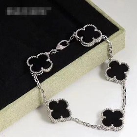 Resim Argent Noir Van Cleef Bileklik | Chérie 