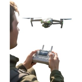 Resim Derin Stok Yeni Başlayanlar Için Güvenli Stabil Akıllı Drone 
