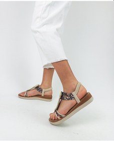 Resim Siyah Renk Taş İşlemeli Lastikli Hafif Düz Topuk Kadın Sandalet Siyah 