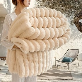 Resim Çağdaş Çift Taraflı Suni Tavşan Kürk Atkı, Yumuşak, Sıcak ve Rahat, Polyester Örgü, Makinede Yıkanabilir, Kanepe, Yatak, Seyahat İçin Tüm Sezon Lüks Konforu ile, Sevgililer Günü İçin İdeal Hediye 