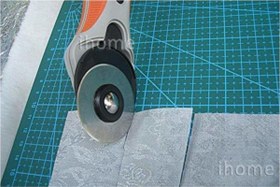Resim İşkur Makina Kesim Altlığı Patchwork Cutting Mat 45 Mm Rulet Kesici Komple Set 